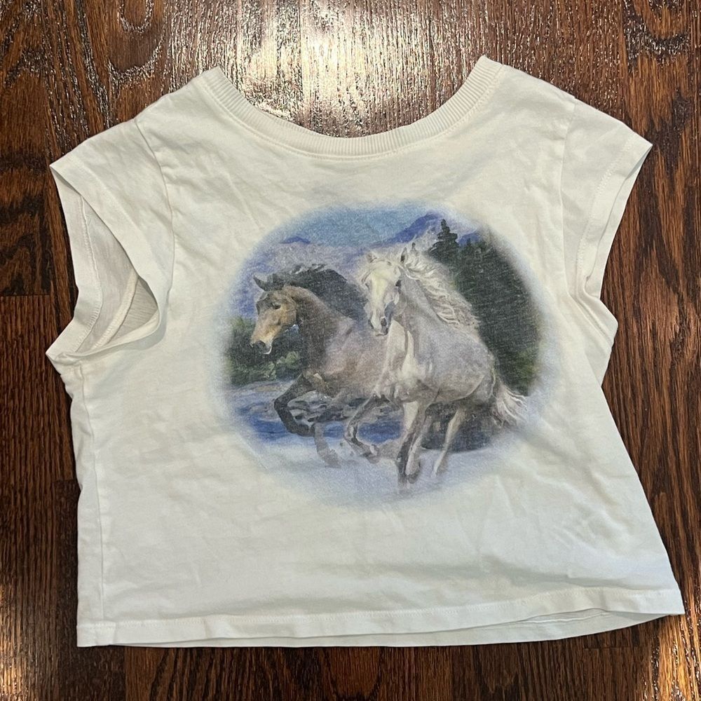 H&M tee - Picture 2 of 3